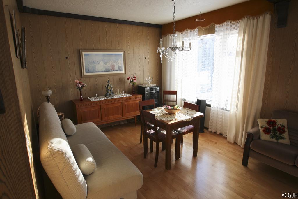 Apartment Tungata เซย์ริสเฟียรือร์ ภายนอก รูปภาพ